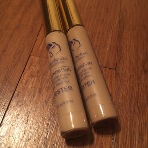 Foundation tester duo